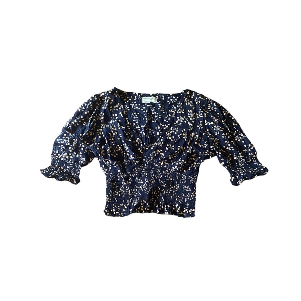 urban outfitters puff sleeve top